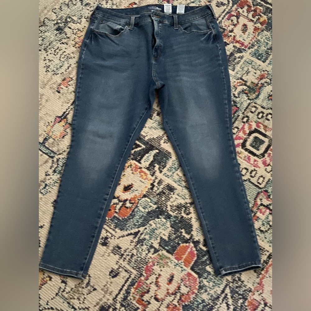 Time and Tru High Rise Curvy Jeans size 16